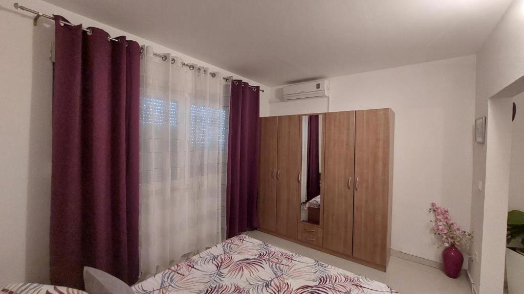 Apartments Mestral Baška Voda Eksteriør bilde
